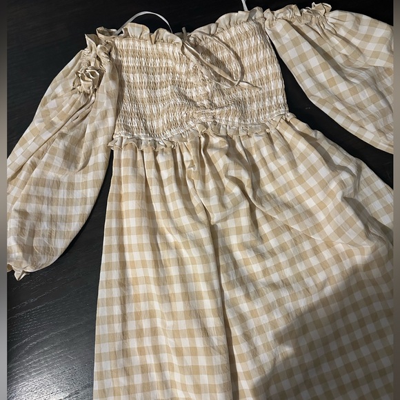 These Three Boutique white and tan check dress - Picture 4 of 4